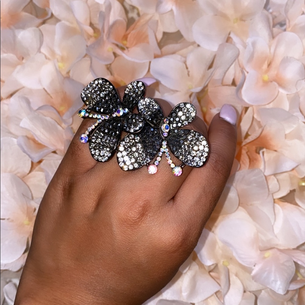 Bold & Beautiful Butterfly Rhinestone Ring 🦋